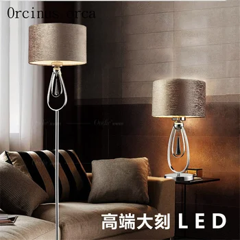 Постмодерн minimalizam siva podna lampa dnevni boravak noćni lampe Europski stil kreativni vertikalna LED žarulja